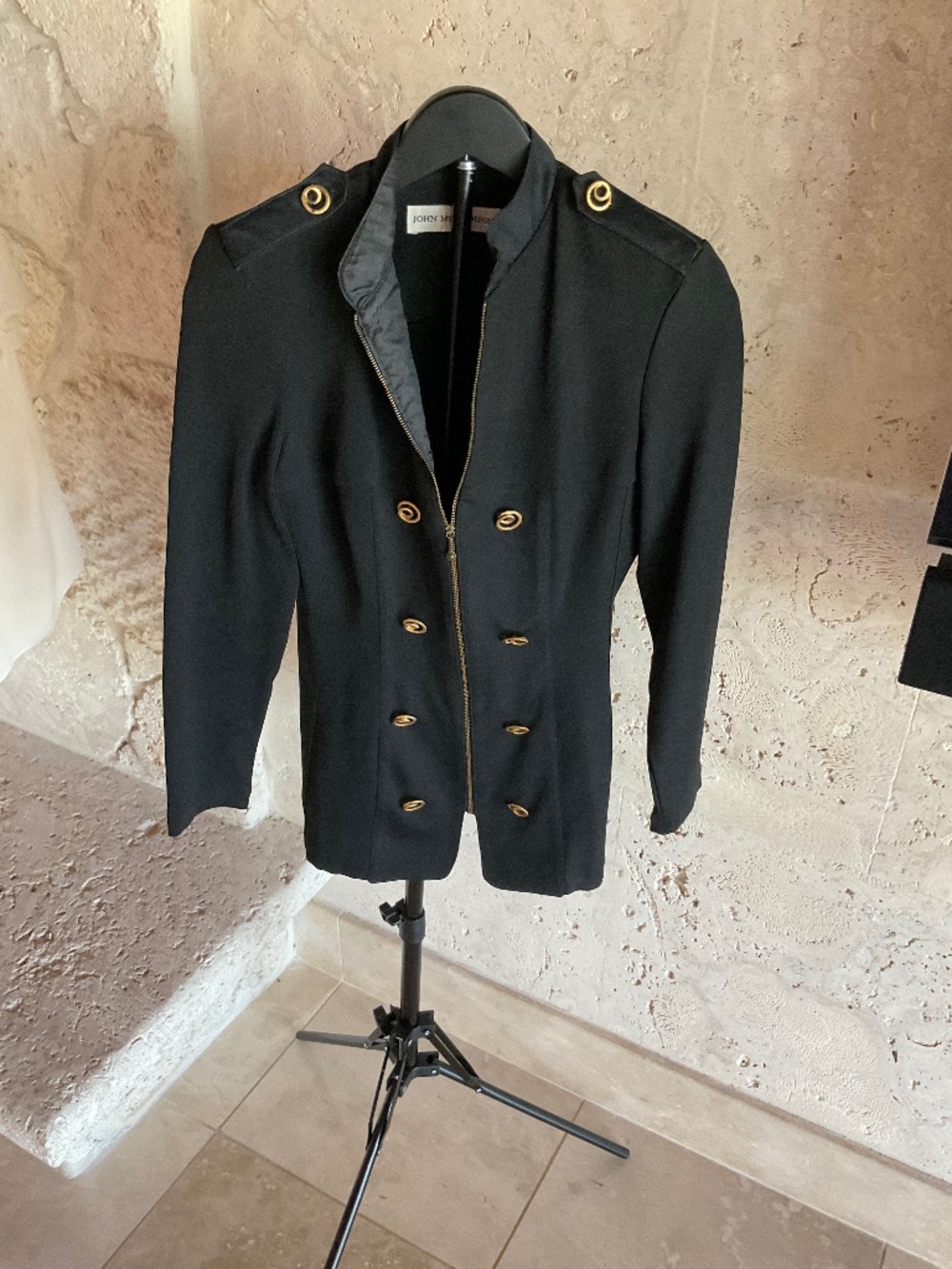 Vintage John Murrough fitted spandex jacket with black buttons Medium